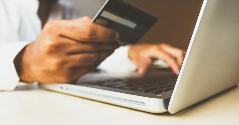 Une fois connecté : qu'y trouve-t-on, et comment payer