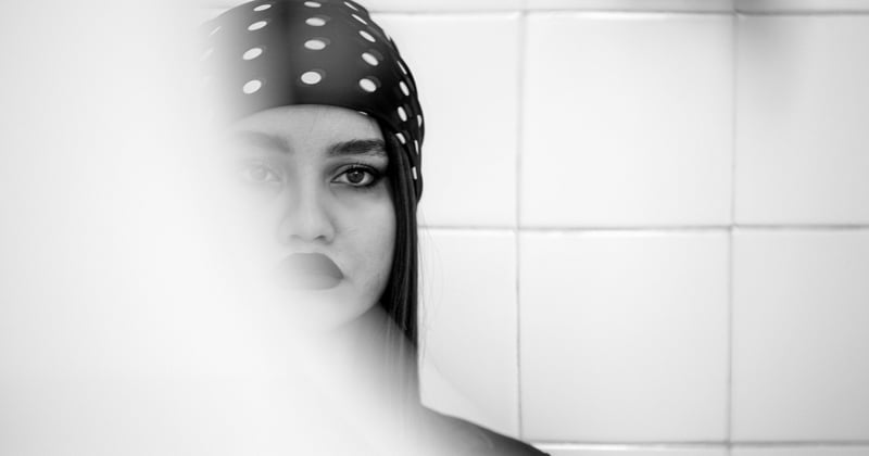 Petit vers noir dans les toilettes : que faire pour s’en débarrasser vite ?