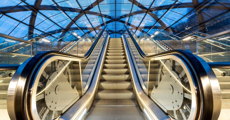 Pourquoi un Stannah neuf coûte-t-il si cher selon votre escalier ?
