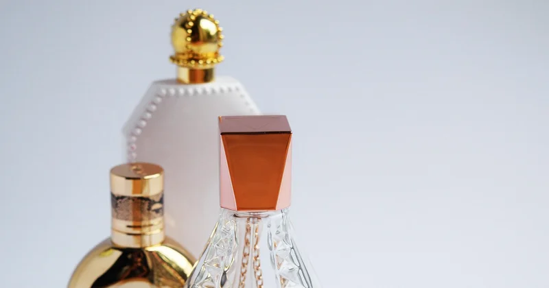 Utiliser le rose poudré en décoration sans se tromper de mur